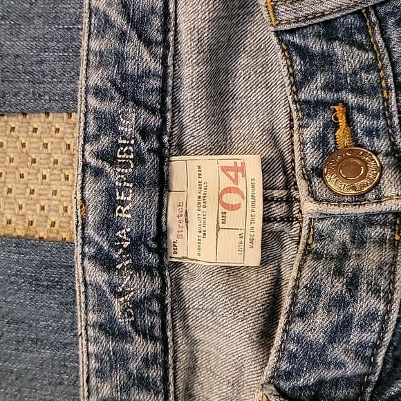 EUC Banana Republic Classic Contoured Bootcut Jeans Size: 4 - Picture 2 of 11